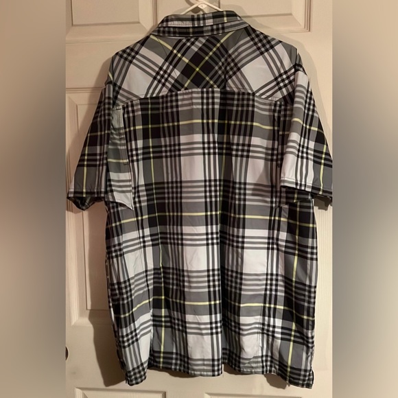 Omni-Shade Sun Protection Columbia button up plaid shirt, size XXL, black plaid - Picture 2 of 8